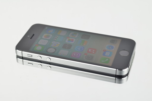 Recenzia iPhone 5S a